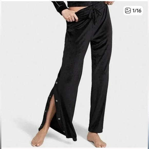NWT! Victoria's Secret Lux Diamante Velour Snap Wide Leg Pants size small